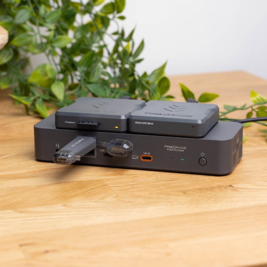 ProGrade Digital PG25 Pro Thunderbolt 5 Dock (North America Power Plug)