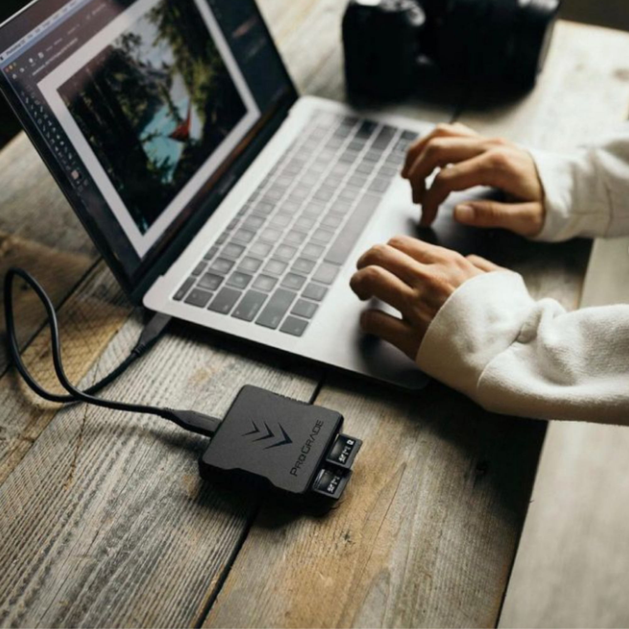 Dual-Slot SD Memory Card Reader | ProGrade Digital Dual-Slot SD Memory Card Reader | ProGrade Digital